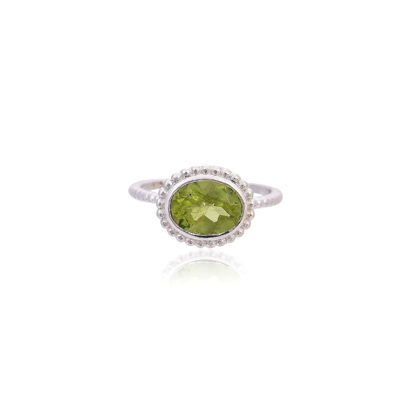 Silver Mountain 925 Sterling Silver Peridot Ring