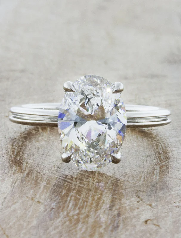 Molly - Moissanite